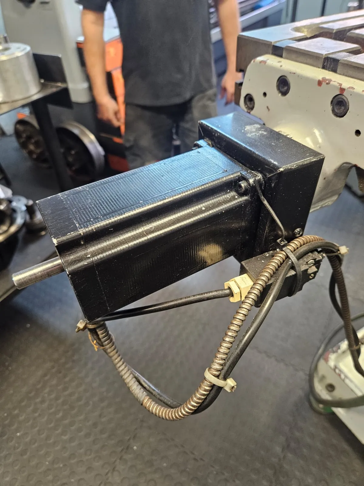 Retrofit CNC Milling Machine - Image 4