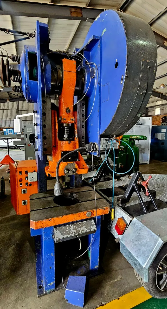 63 TON ECCENTIC PRESS