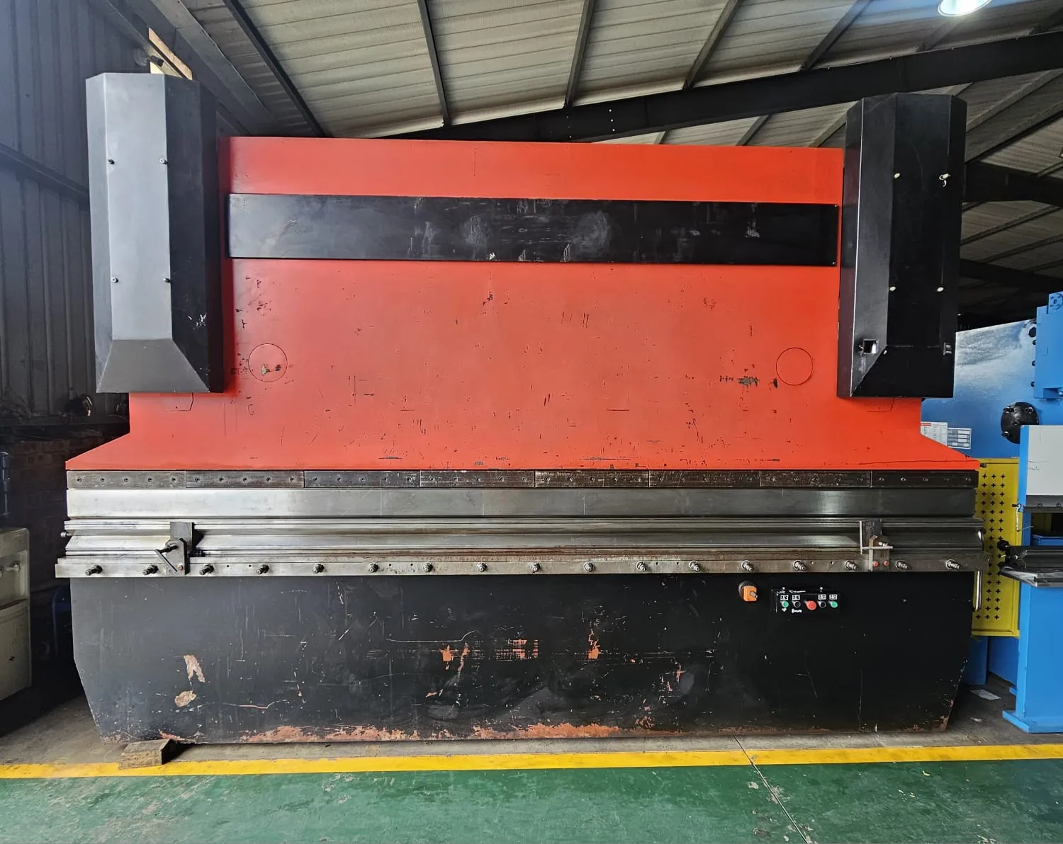 MAXI 250T PRESSBRAKE - Image 2